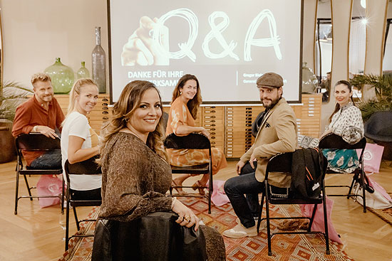 Gregor Teicher und Frau, Saina Bayatpour, Manuel Cortez.Natalie Schmid. Jeanette Graf.  ©Fotos: Thomas Kiewning (BK Media Solutions) 